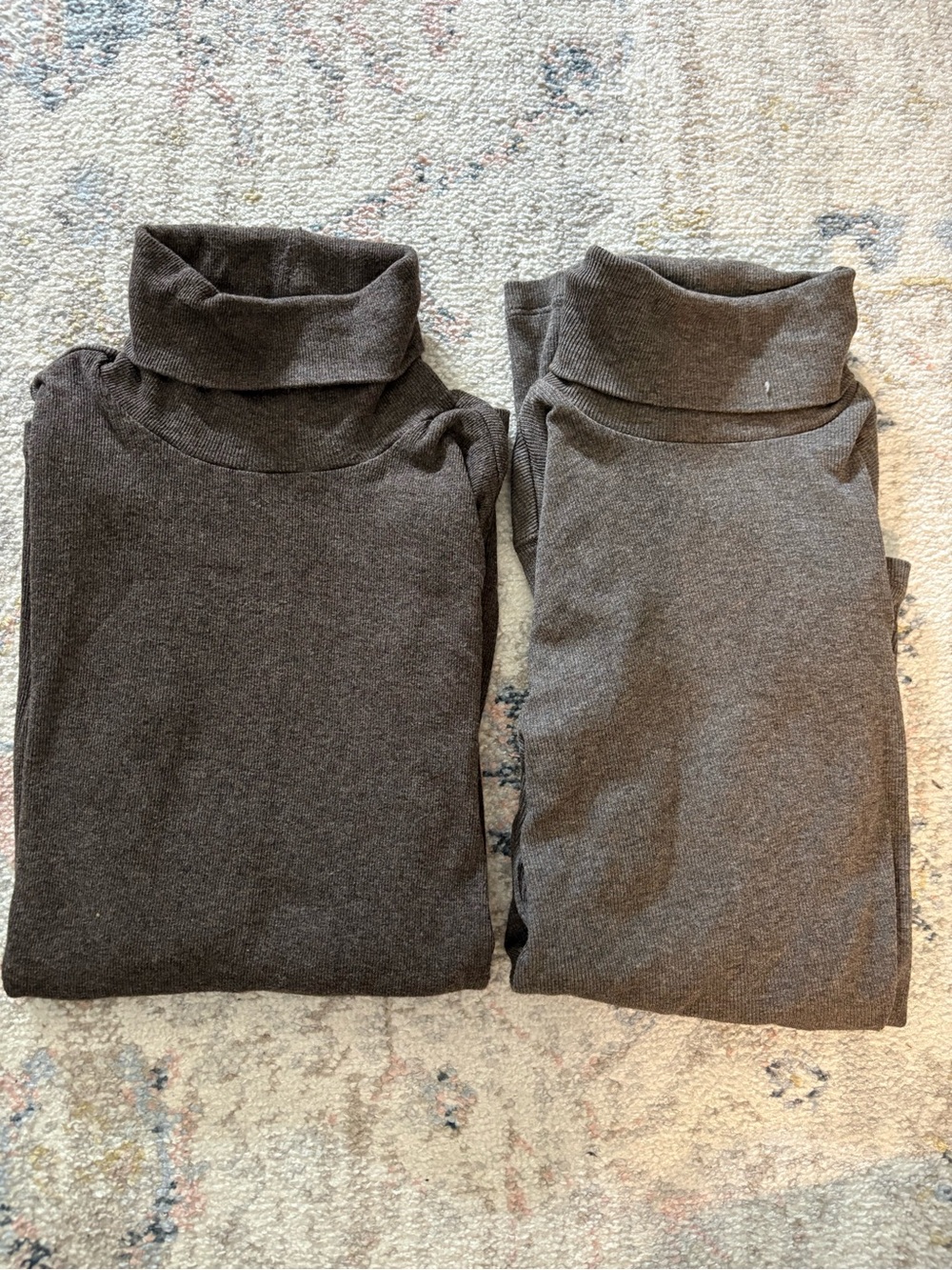 Everlane turtleneck tops